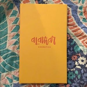 Alamar Cosmetics Volume 1 Eyeshadow Palette